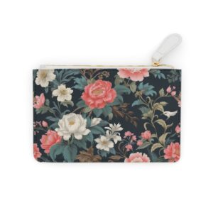 Refined floral arabesques with a touch of eastern elegance on a Mini Clutch Bag.